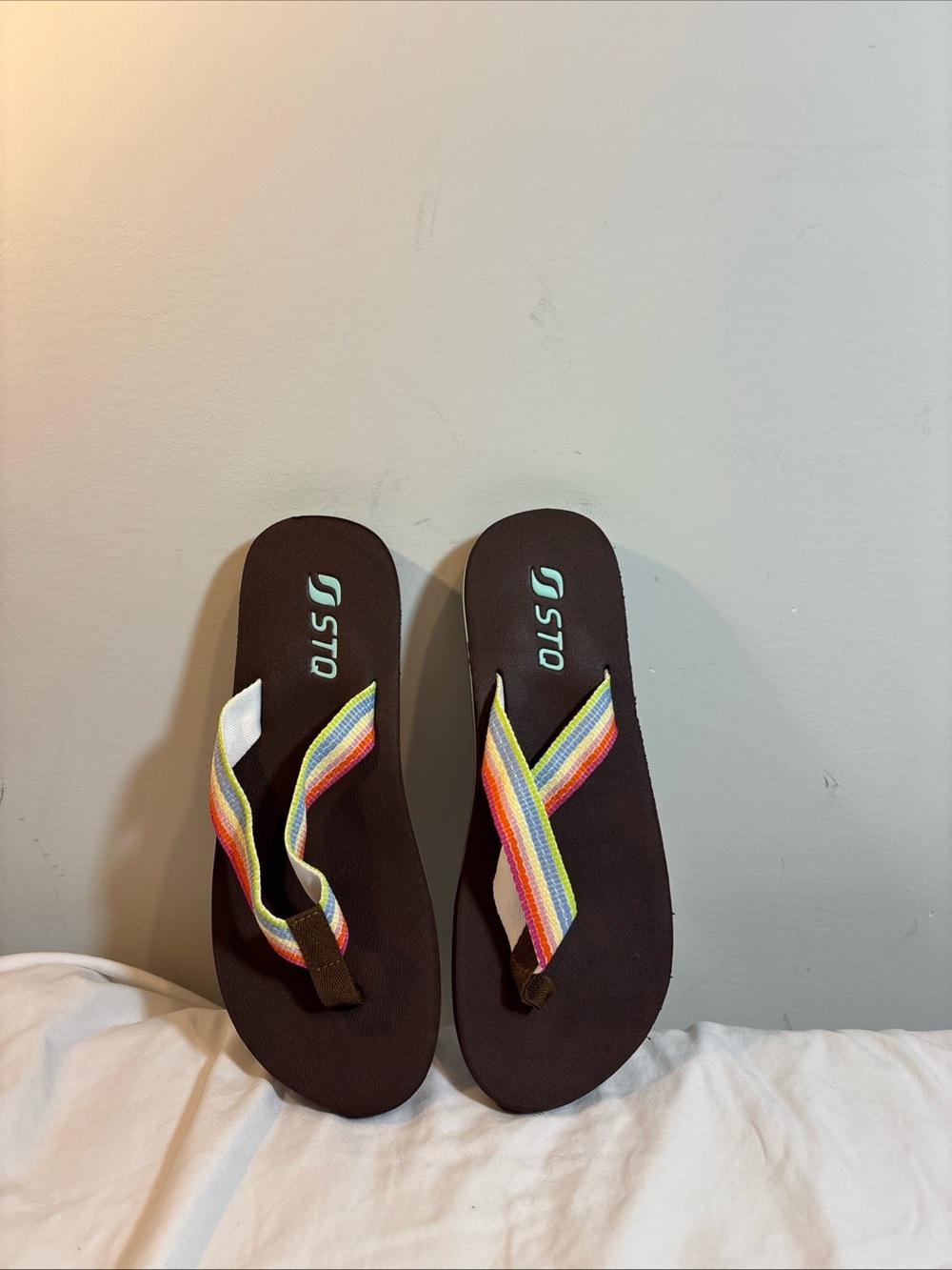STO Women's Black Flip-Flop Sandals with Rainbow Straps